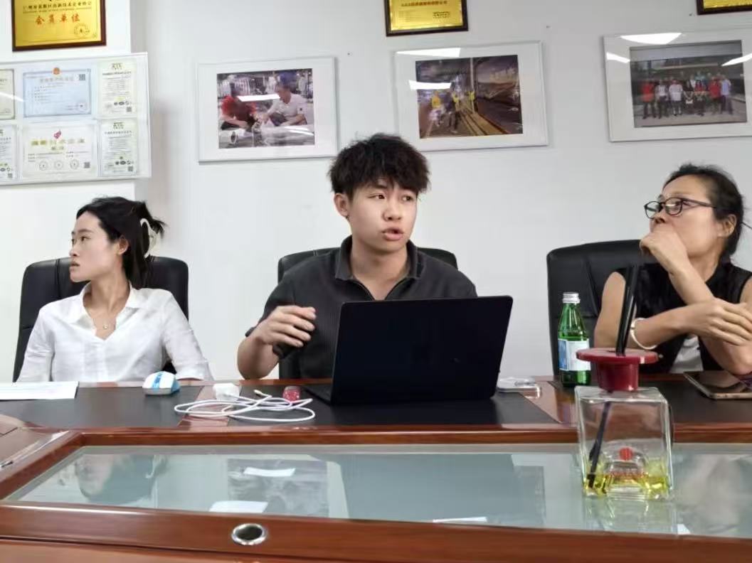 Liang Yiheng sharing